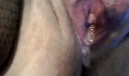 Vruće ljepotice italain porno odluče isprobati lezbijski seks