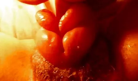 Ispunio usta dviju ljepotica italiana xnxx