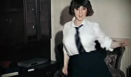 Slatke lezbijke namazale film itali porn su se uljem i masažom