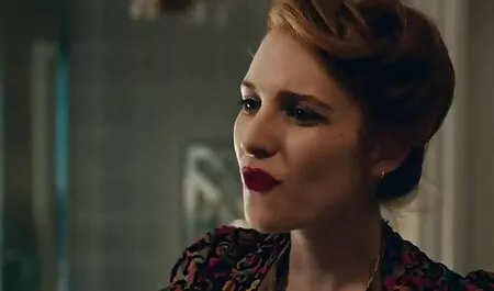 Majstorska klasa o tome kako uzeti pilić na ulicu. Čovjek sa svojim prijateljem mulatom uhvati mladu kuju i vodi u pornoitali kafić gdje je nakon koktela odvode u toalet i teško jebu mladu drolju