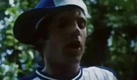 Djevojčici film italianoxxx se činilo da glumiti u porniću uopće nije teško i otišla je na audiciju. Međutim, vrlo brzo je požalila zbog odluke, jer su joj rupe doslovno razdirale dva člana