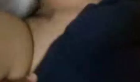 Ruska trojka s vrućim ljepoticama Olyom i Luckyjem mature italiana porn