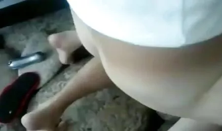 Seksi crnka s ogromnom guzom dobiva italuan porno analno moćan penis