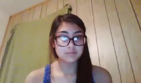 Između bebe i ltaly porno njenog dečka došlo je do neugodnog jaza, ali djevojčica zna način na koji je zajamčeno da ih pomiri do sljedećeg skandala