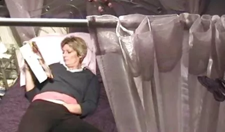 Tinejdžersku pičku razdirao ogroman crni best italian porno kurac