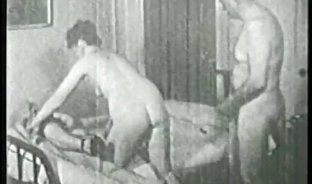 Čovječe teško jebena kučka u best italian porno tetovažama