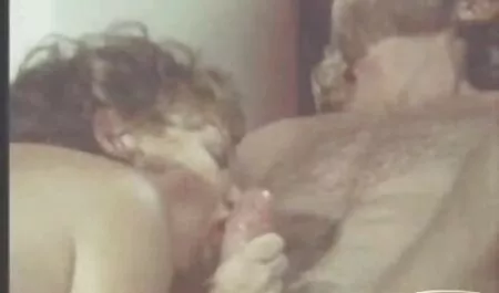 Mladi mature italiana porn par preskočio je časove zbog brzog spajanja