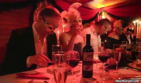 Zreli ćelavi momak liže djevojčinu macu itaian porno