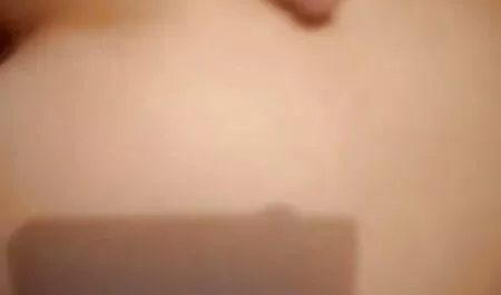 Lijepa kuja jebe joj vaginu s ružičastim mature italiana porn dildom