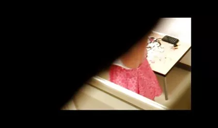 Ljubavni model sjedi na dva mužjaka porno itali hd odjednom