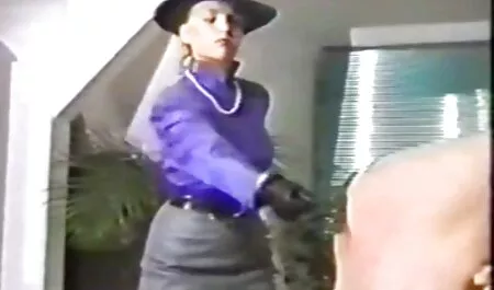 Zreli mature italiana sex bbw vješto zavodi mladog momka