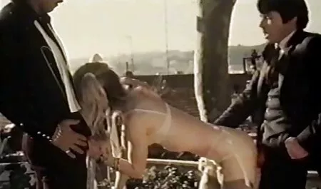 Ljepotica Genesi jebe joj dupe porno italina dildo
