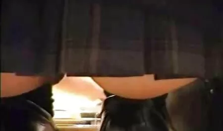 Visok i seksi noi porno amatoriale italiano shemale ukazivanje penisom u kupaonici