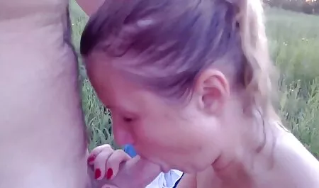 Seksi plavokosa film pornovideo maćeha sisa ogroman kurac za mladog očuha