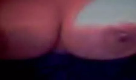 Čovjek liže magarca mršave plavuše i italuan porno jebe je u analu