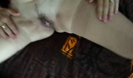 Strastvena plavuša porno italina Dahlia Sky jebe se teško u gangbang sa crncima