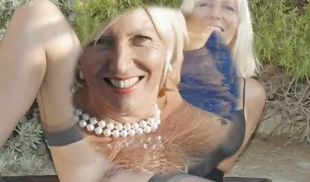 Tvrdo jebeno u ustima porno itali hd mladog tajnika