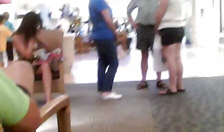 Kurva je svojoj šaljivoj ljubavnici ubacila tablete za spavanje i, čekajući da je onesvijesti, teško je italuan porno jebao u dupe