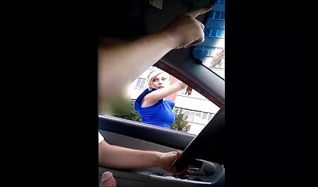Bucmast ljepotica trzala je macu s ružičastim gay porno itali dildom