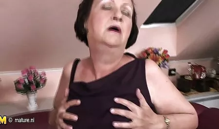 Vitka djevojka lijepo italuan porno se jebe sa svojim simpatičnim dečkom